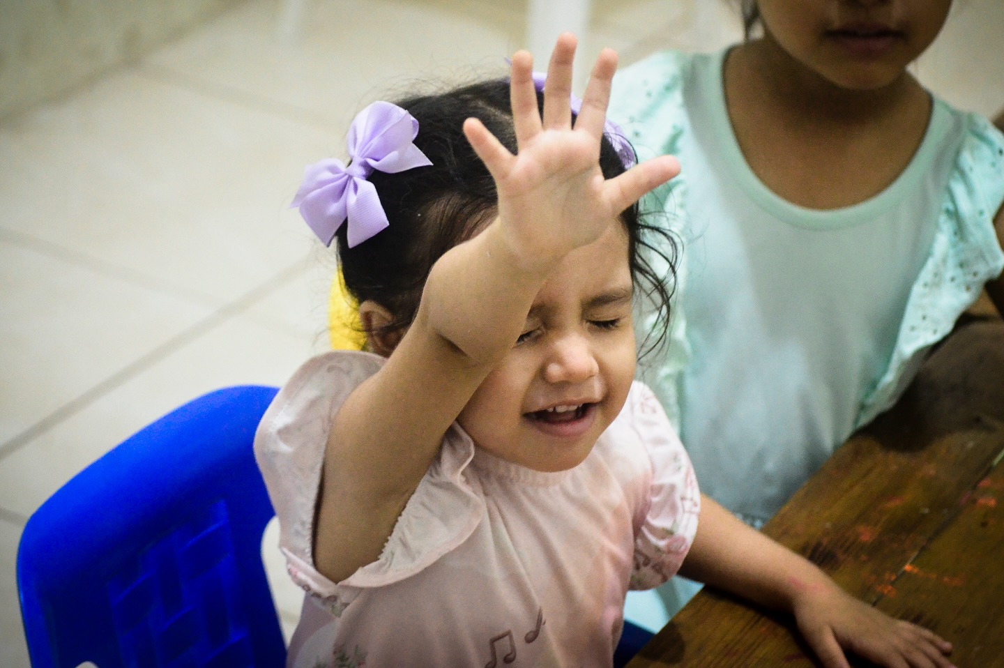 Ni&ntilde;os aprendiendo la Palabra de Dios
